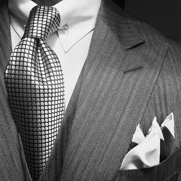 loose tie fashion